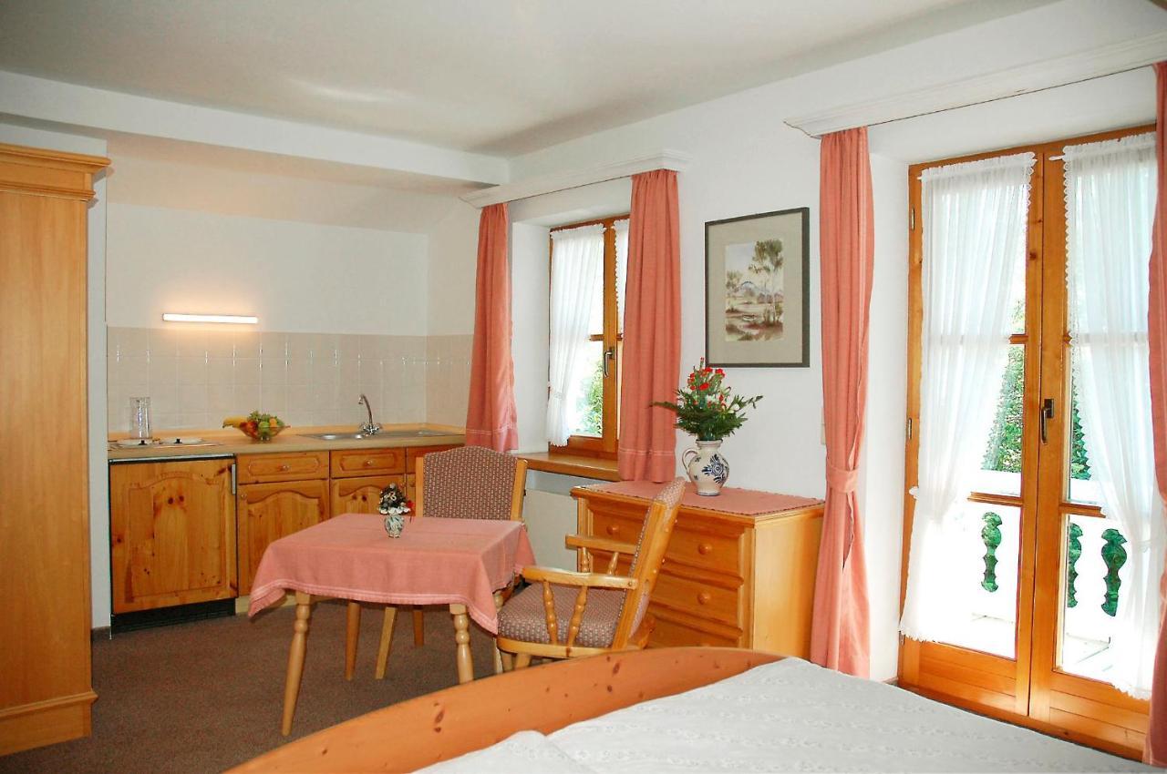 Alter Ziehbrunnen Hotel Bad Endorf Ngoại thất bức ảnh
