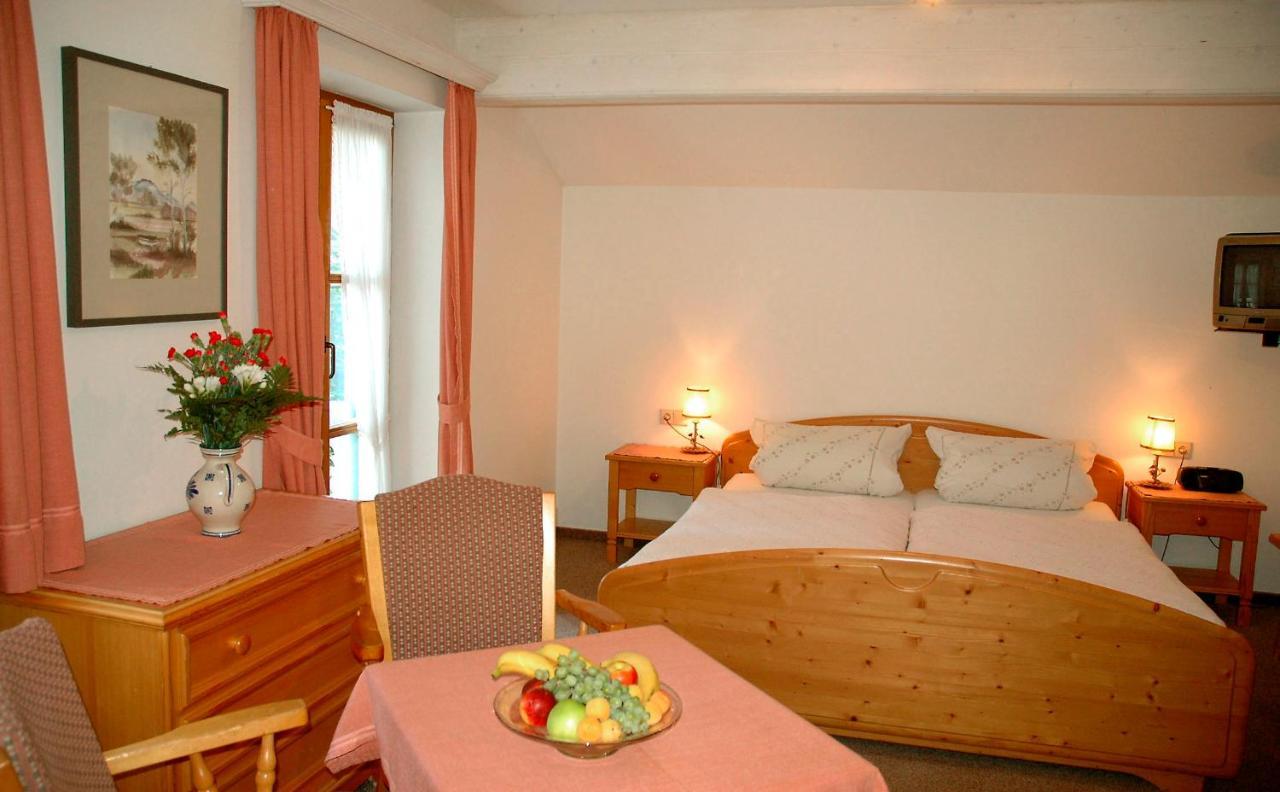 Alter Ziehbrunnen Hotel Bad Endorf Ngoại thất bức ảnh