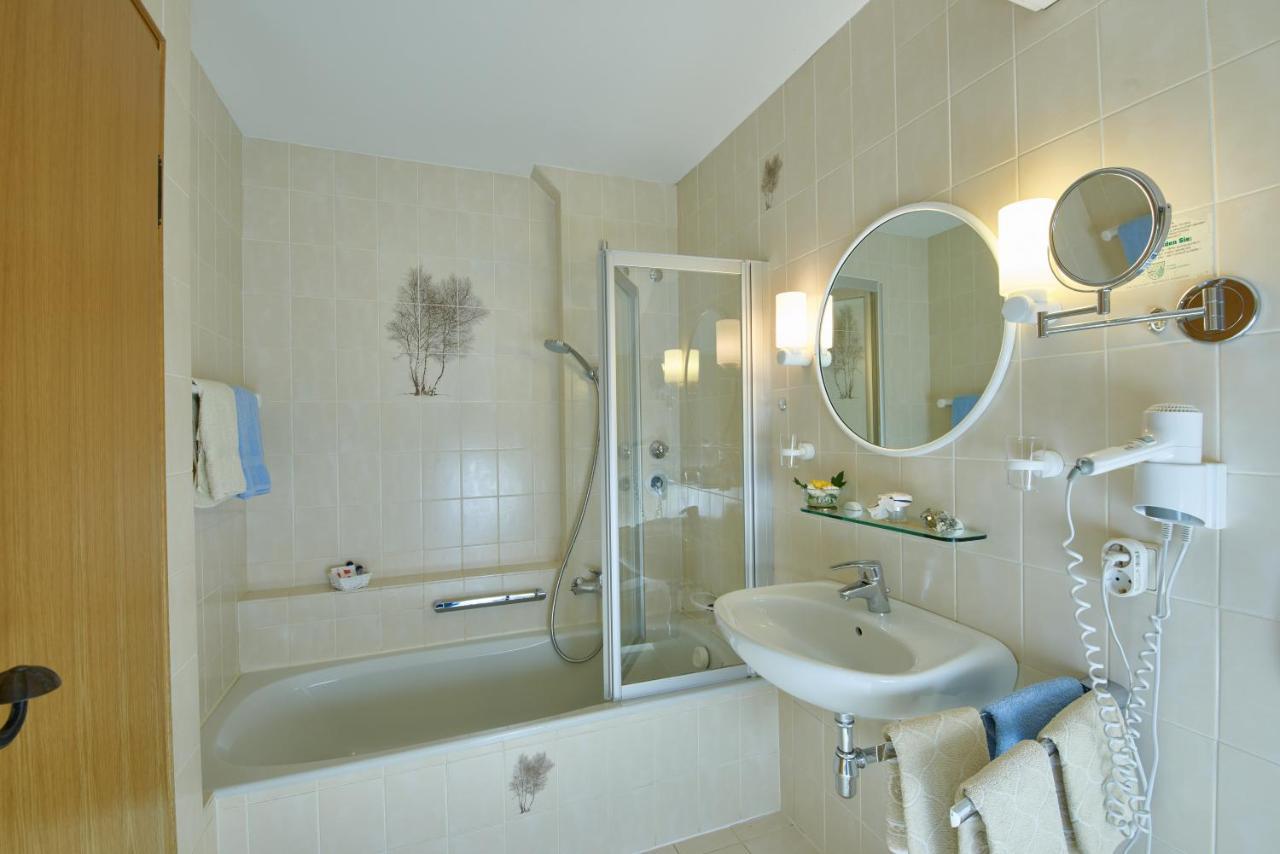 Alter Ziehbrunnen Hotel Bad Endorf Ngoại thất bức ảnh